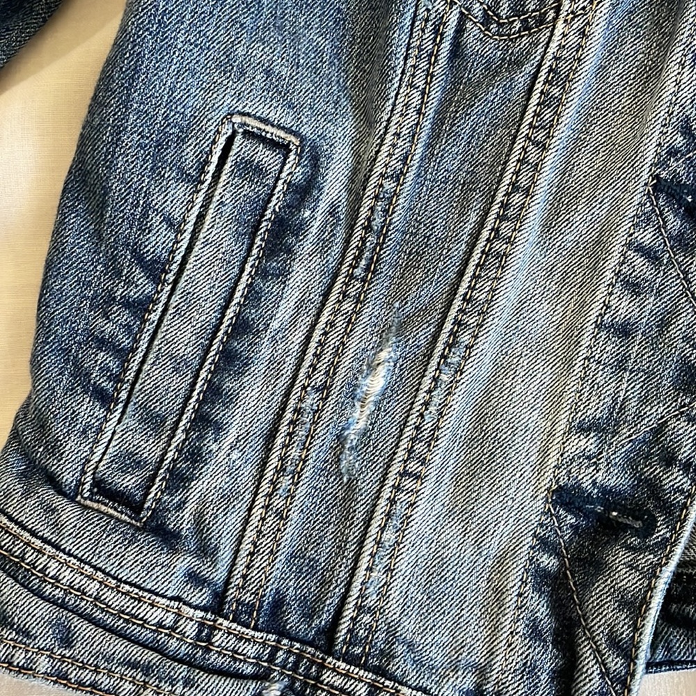 Medium blue Jean jacket. Great condition - Picture 3 of 4